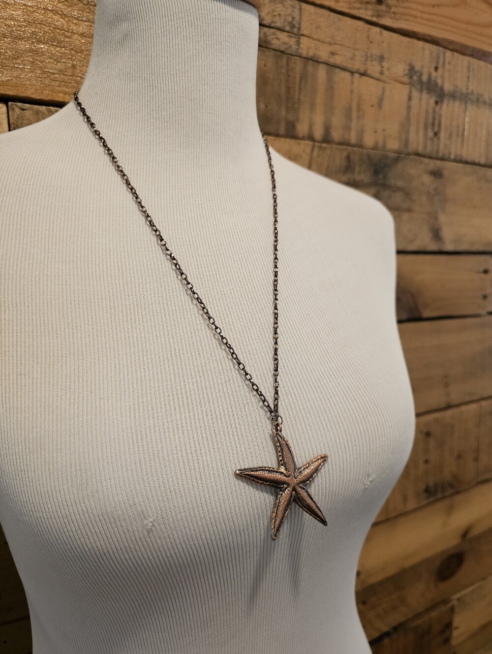 Copper Starfish Pendant Necklace On An Open Link Copper Chain - Picture 2 of 4